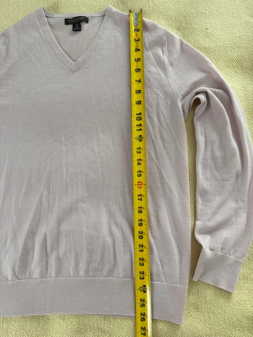 Banana Republic Mens Medium Pink 100% Merino Wool V-Neck Sweater 608685